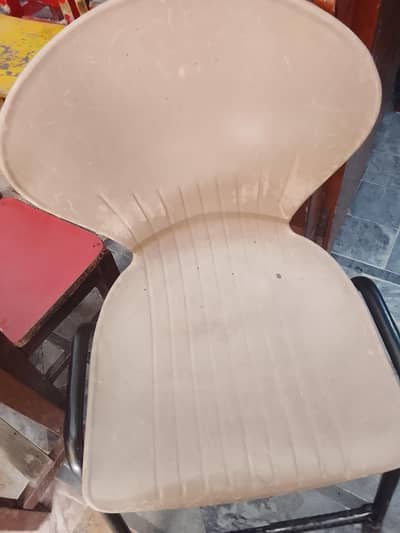 Chair for Sale – Good Condition, Reasonable Price