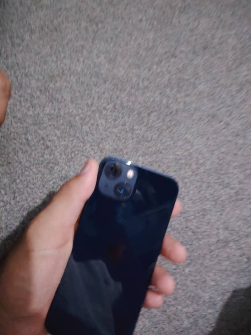 Apple iPhone 13 1