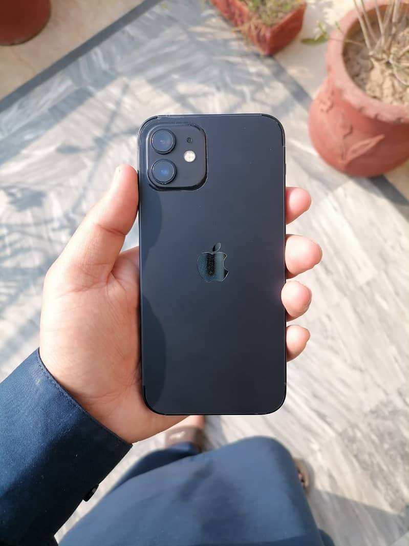Apple iPhone 12 5