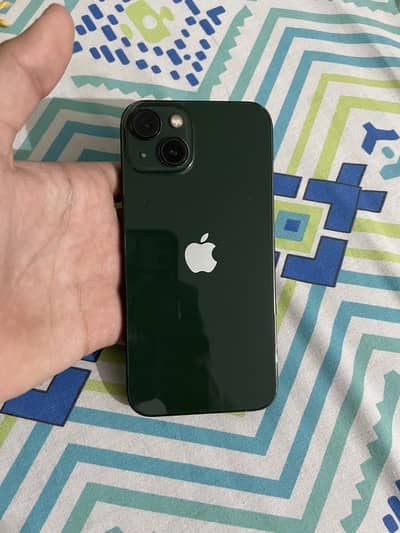 Apple iPhone 13