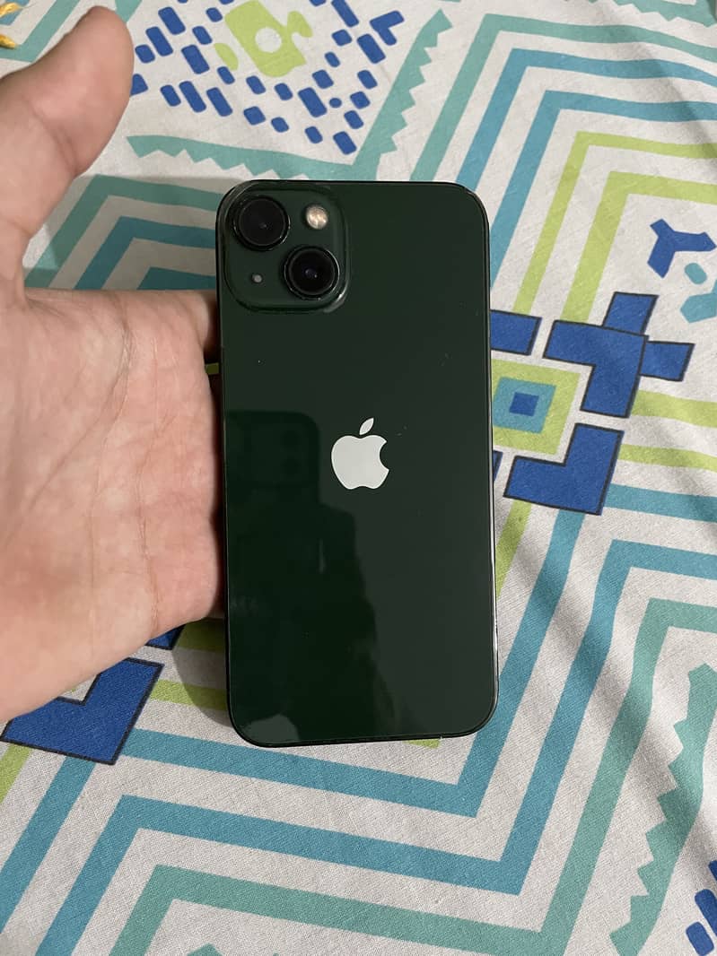 Apple iPhone 13 0