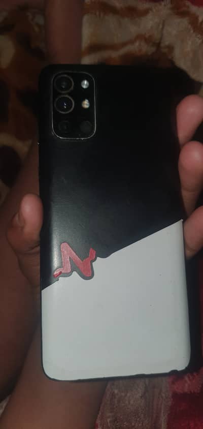 One Plus 9R