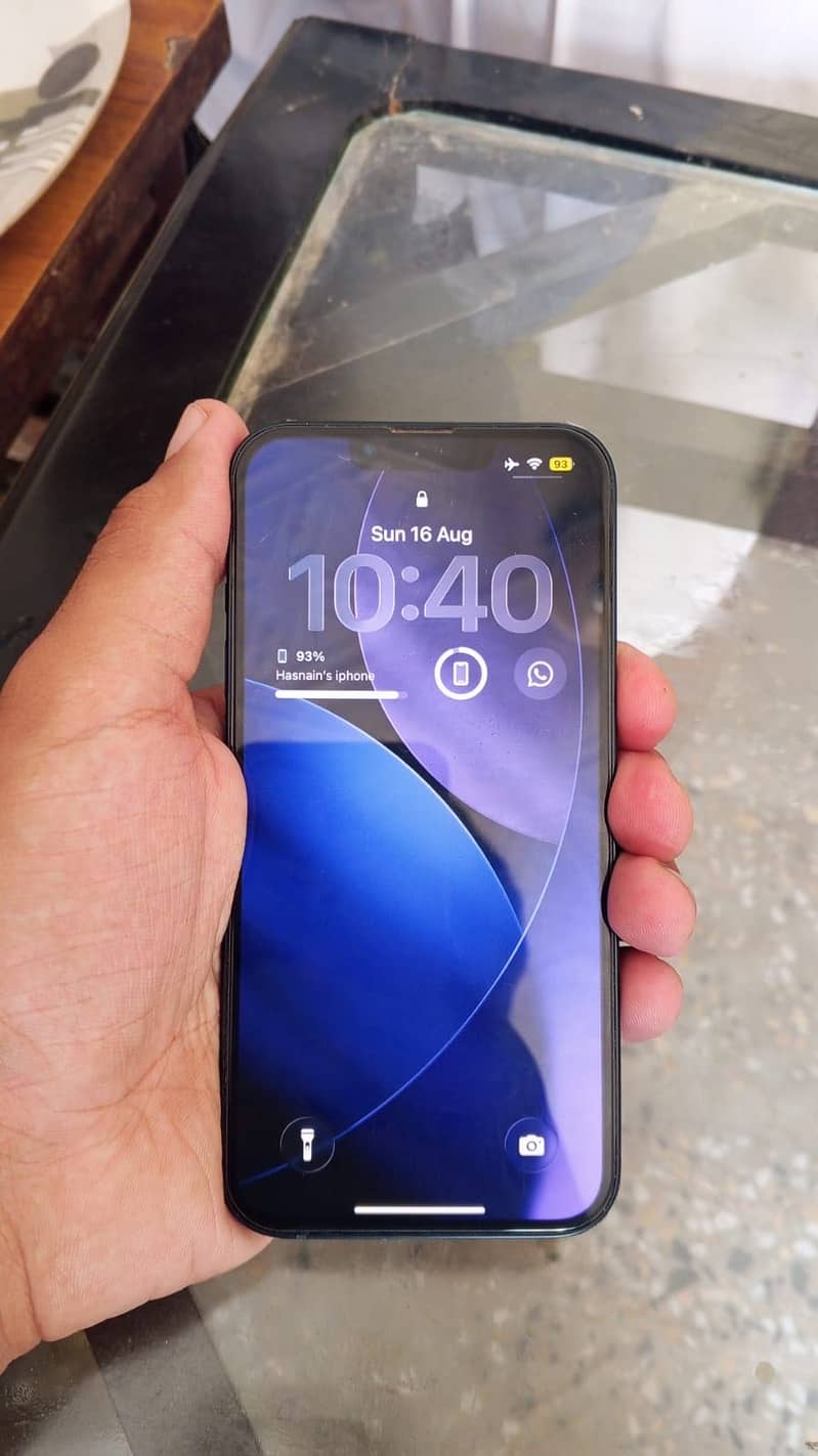 Apple iPhone 13 4