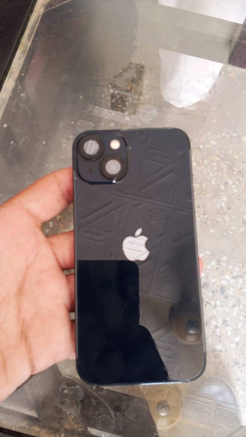 Apple iPhone 13 5
