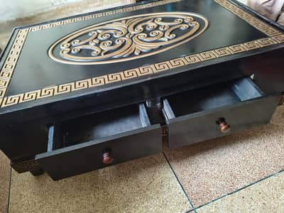 Table 4*4 Black colour