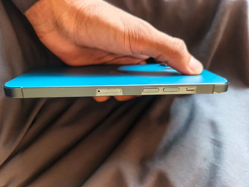 Apple iPhone 12 Pro Max 1