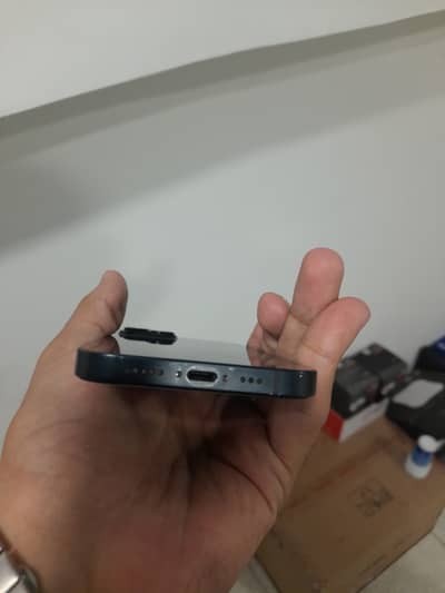 Apple iPhone 14