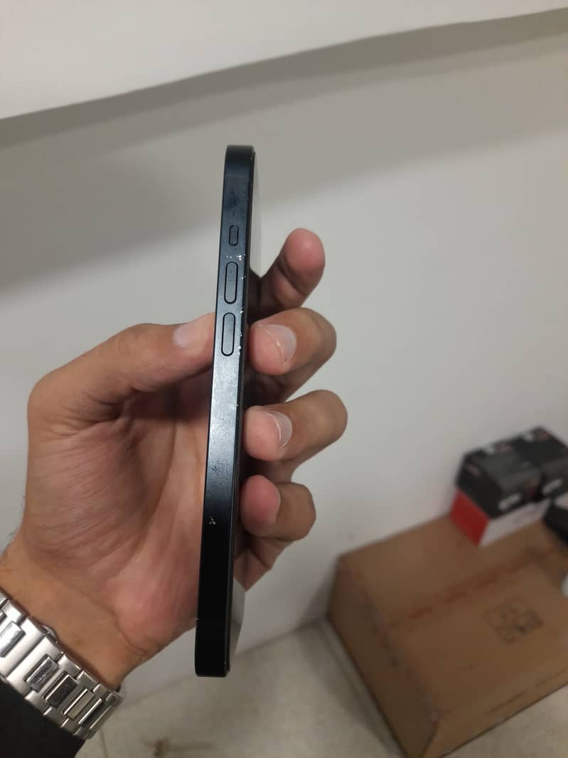 Apple iPhone 14 2