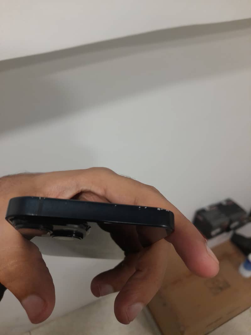 Apple iPhone 14 5