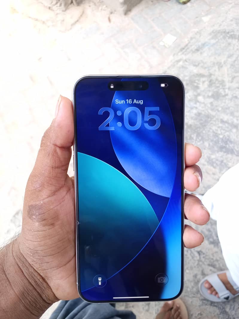 Apple iPhone 15 Pro Max 6