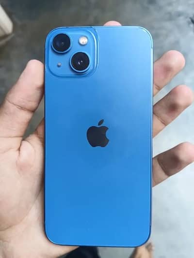 Apple iPhone 13
