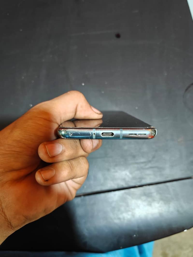 One Plus 10 Pro 7