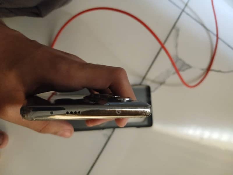 Tecno CAMON 40 Pro 4