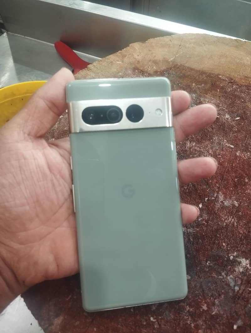 Google Pixel 7 Pro 2