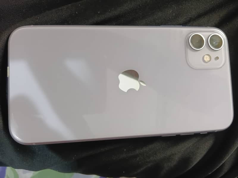 Apple iPhone 11 4