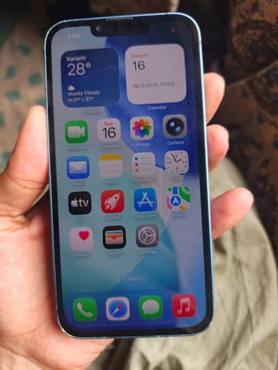 Apple iPhone 13