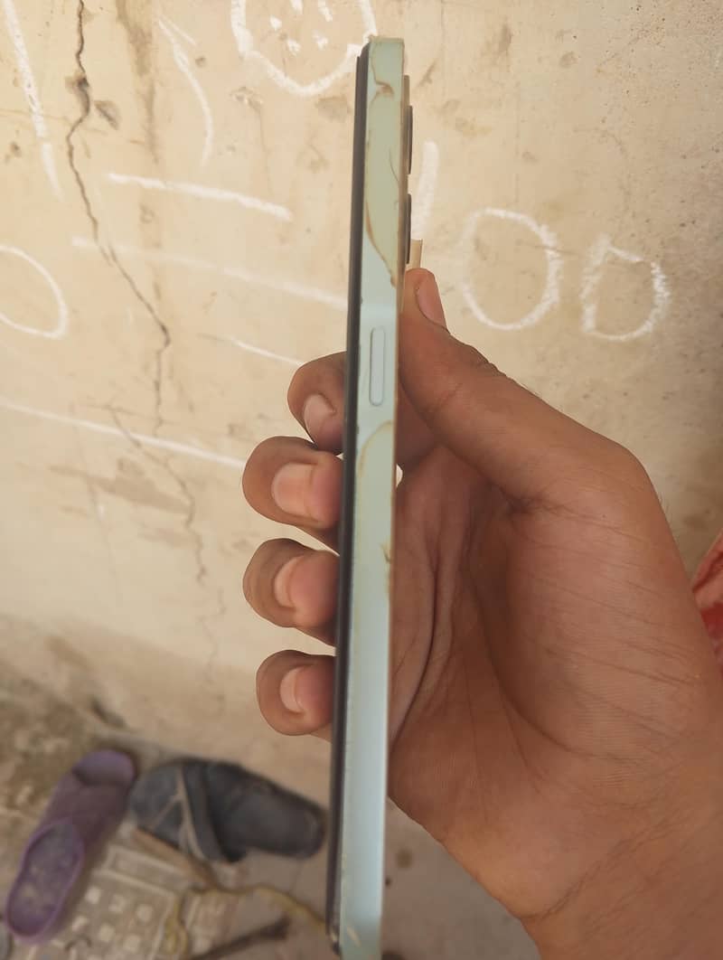 Realme C35 2