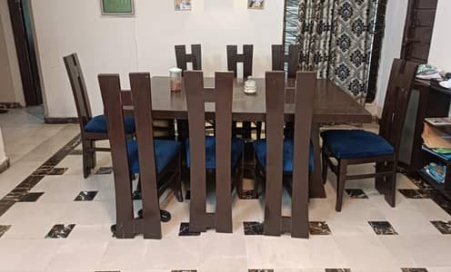 Beautiful Pure Eight seater Dining Table