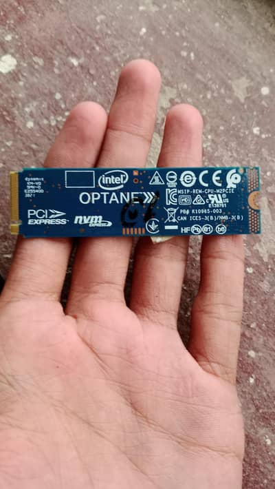 Intel Optane H10 256GB NVMe + 16GB Optane SSD