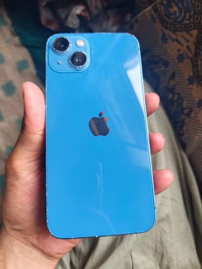 Apple iPhone 13