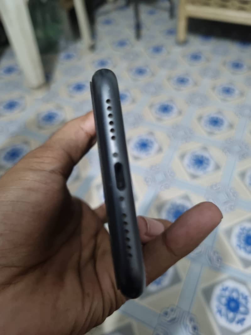 Apple iPhone 11 1