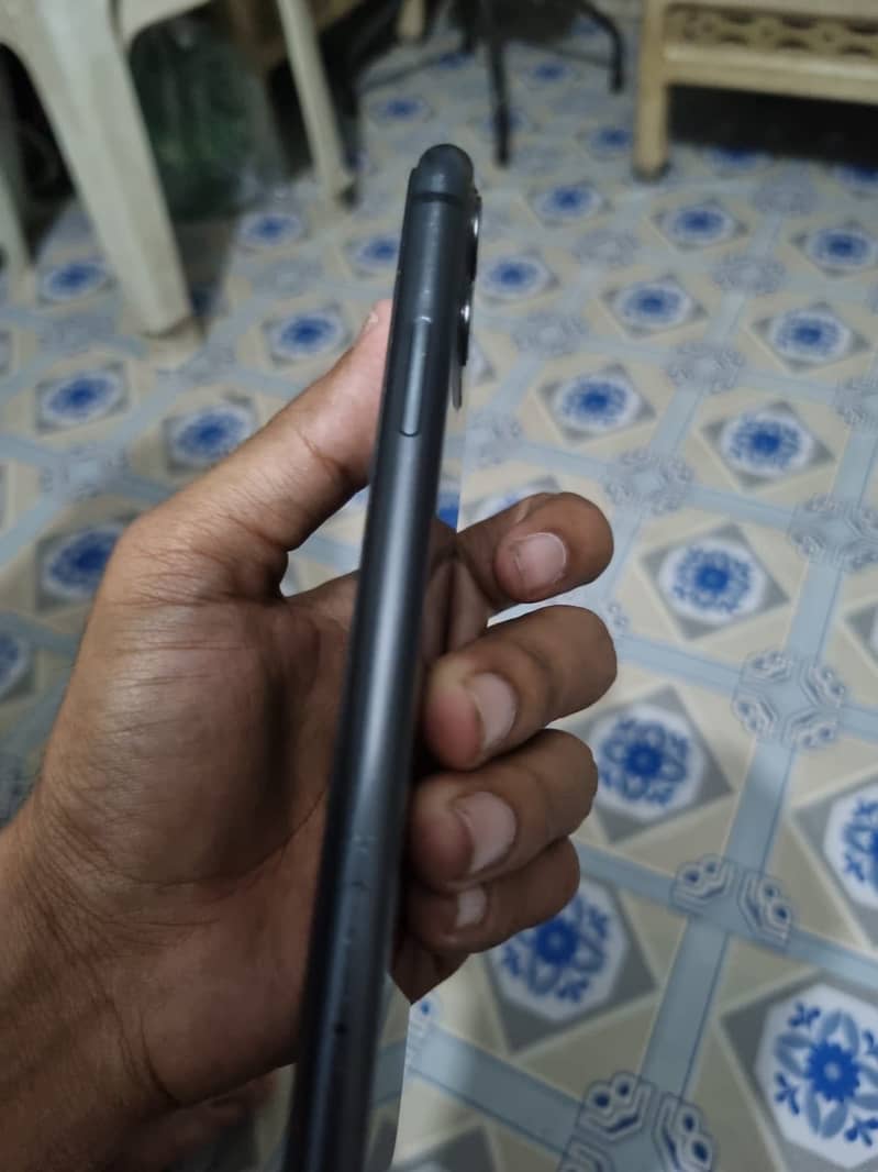 Apple iPhone 11 2