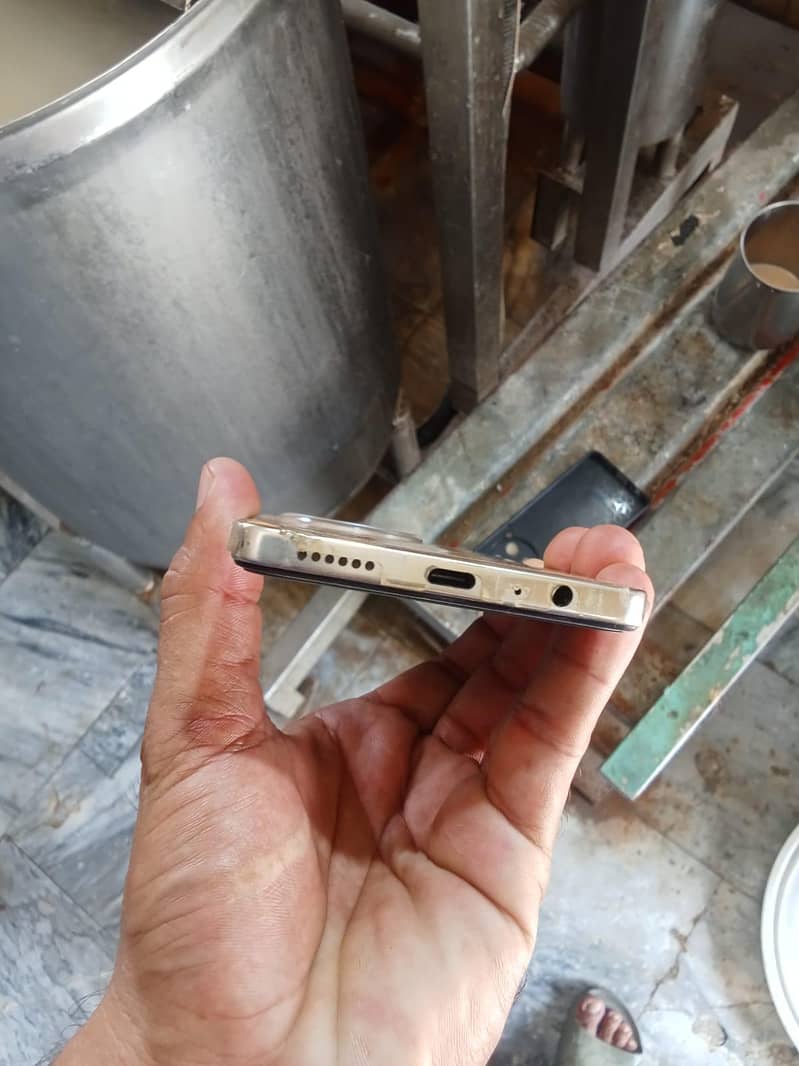 Tecno CAMON 30 6