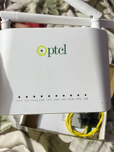 Optel Wireless N300 VDSL2 Router achi condition mein