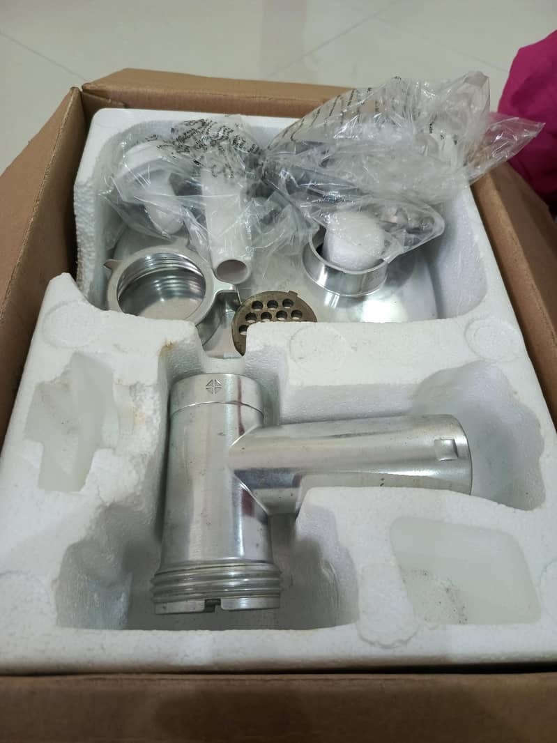 Meat Grinder/Automatic/West point 7