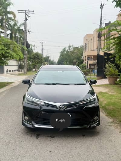 Toyota Corolla Altis Grande 2017 1.8 CVT | Top Of The Line