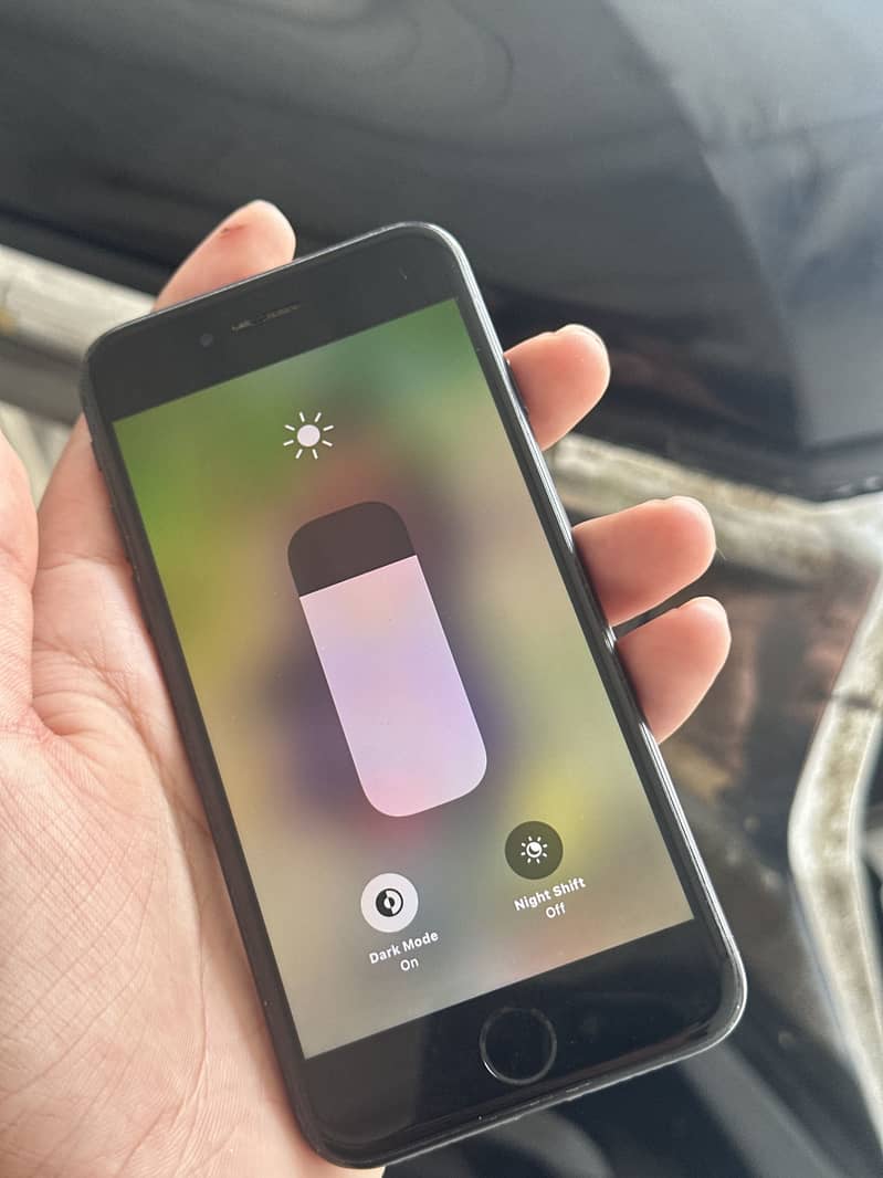 Apple iPhone 7 1