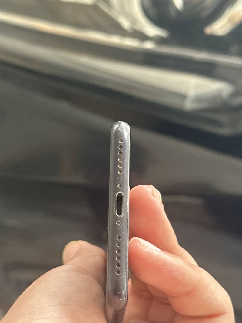 Apple iPhone 7 4