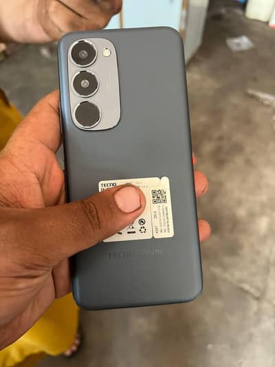 Tacno spark 40pro plus 10by 9 Daba charge sath 2ya3mahana Total origna