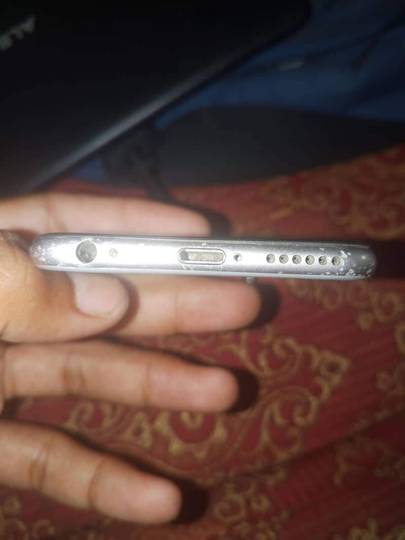 Apple iPhone 6S 2