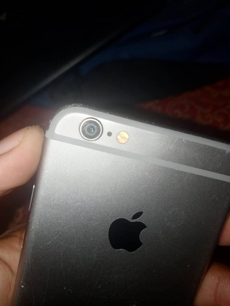 Apple iPhone 6S 3