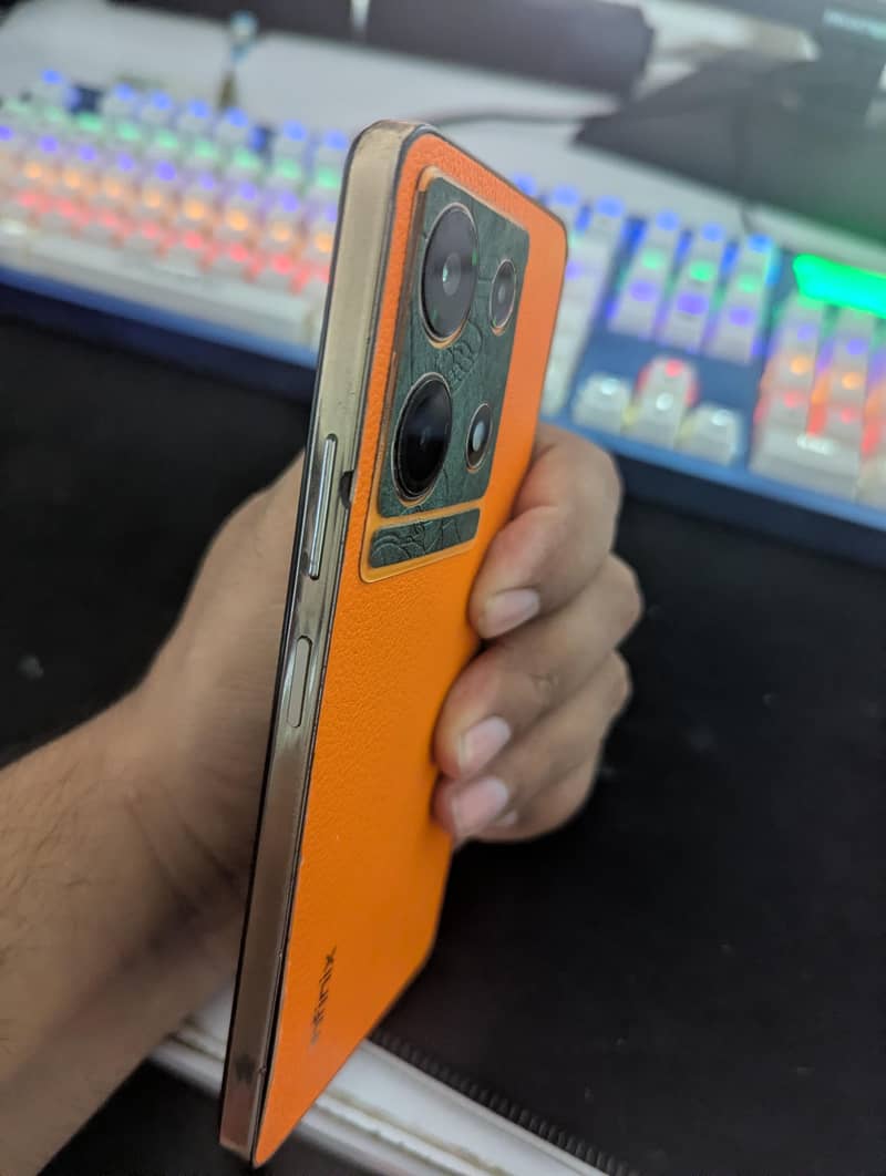 Infinix Note 30 2