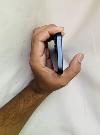 Apple iPhone 14