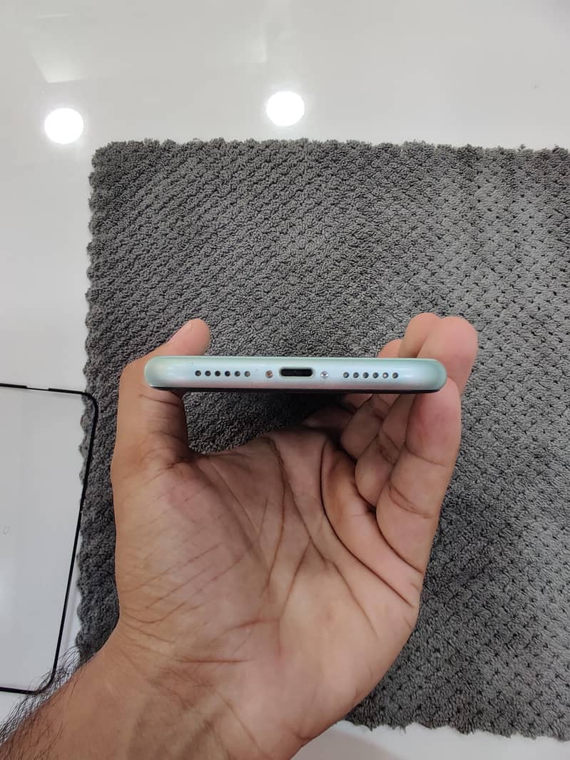 Apple iPhone 11 1