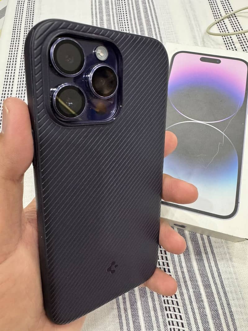 Apple iPhone 14 Pro Max 1