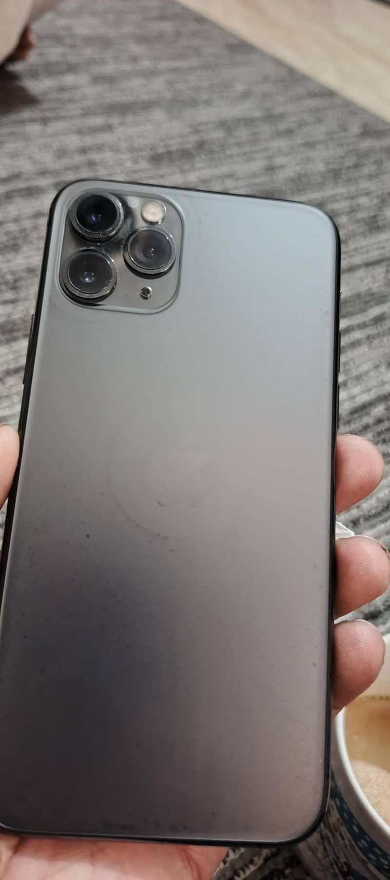 Apple iPhone 11 Pro 6