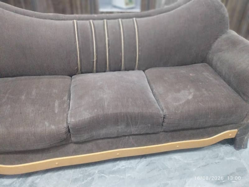 used sofa 0