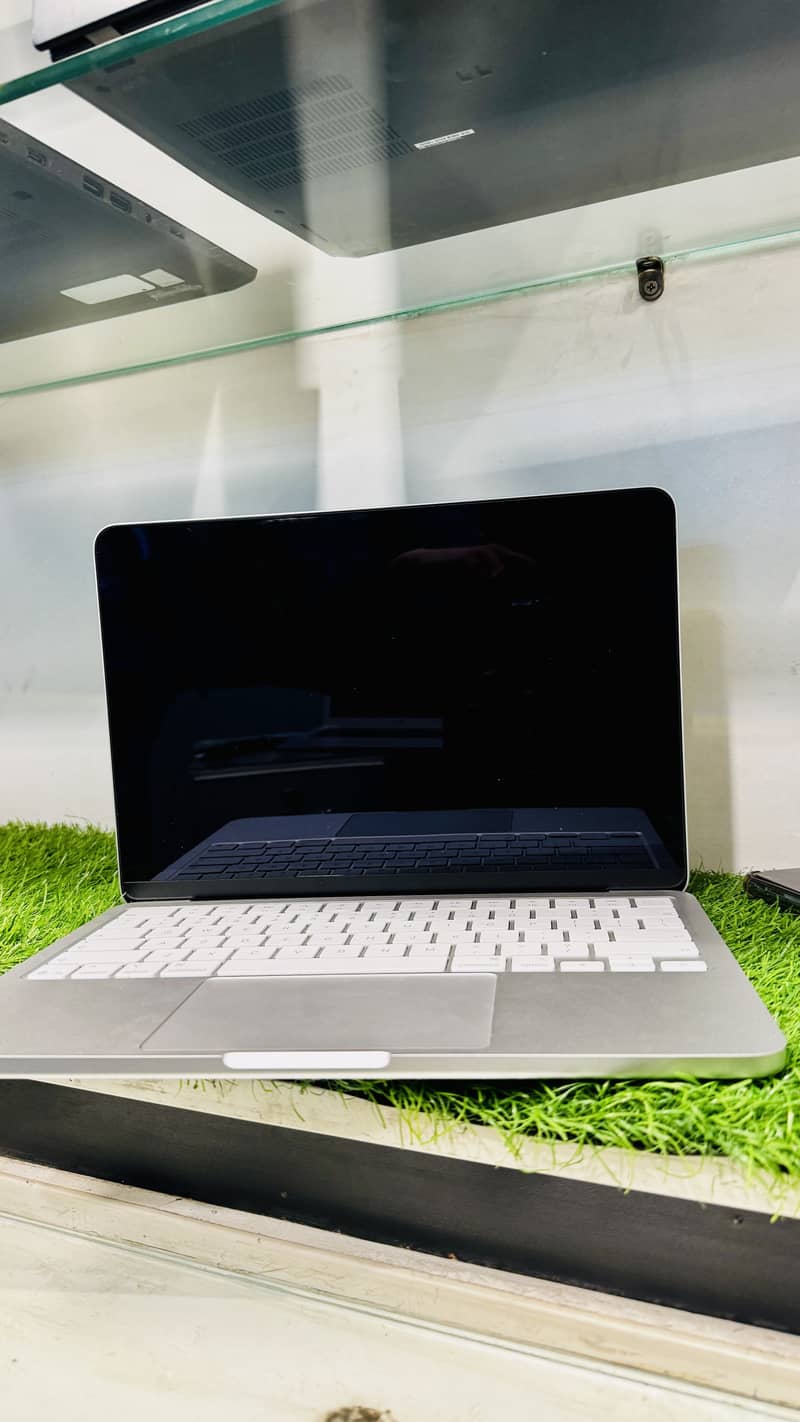 Macbook 1