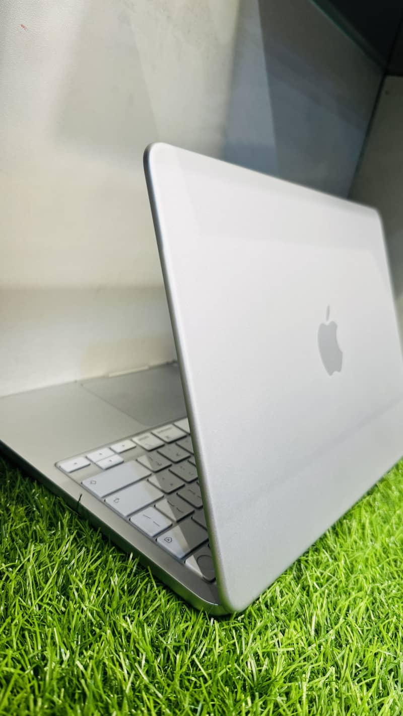 Macbook 8