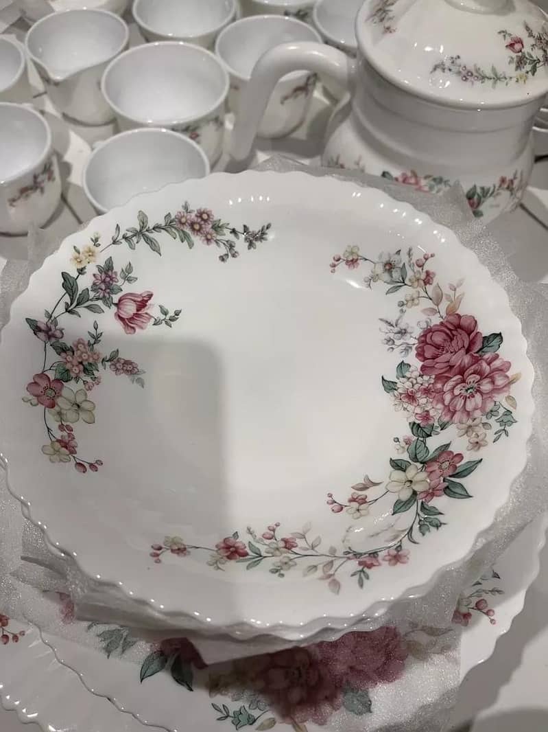 dinner set 4