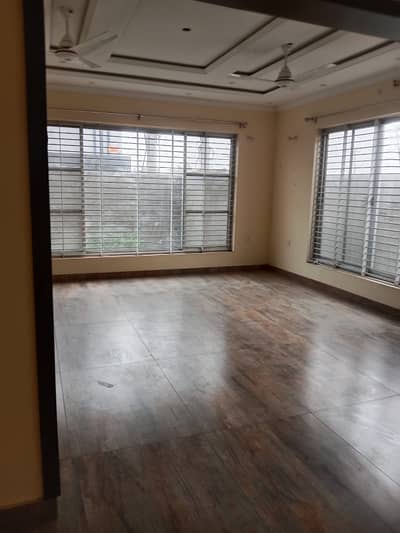 1 Kinal Lower Portion For Rent Lda Avenue 1 Rawind Road Lahore