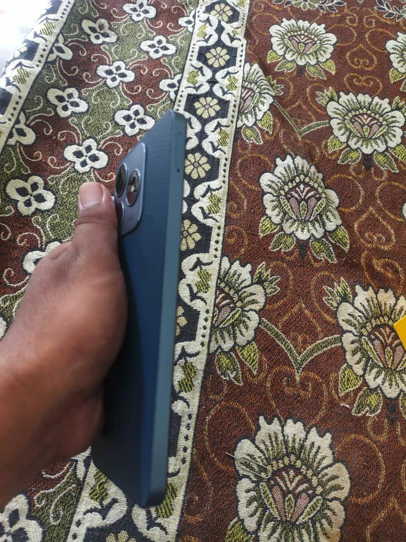 Realme C63 2