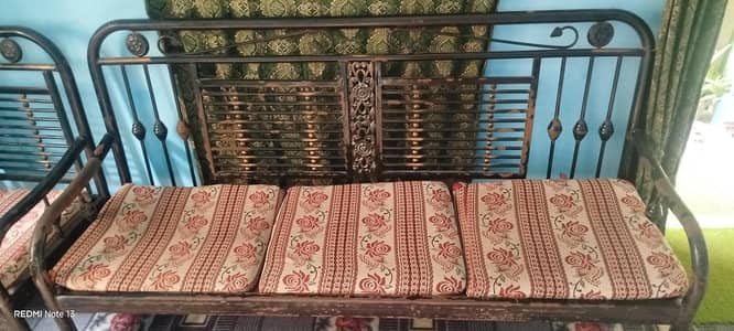 Sofa set 5 seater urgent sell