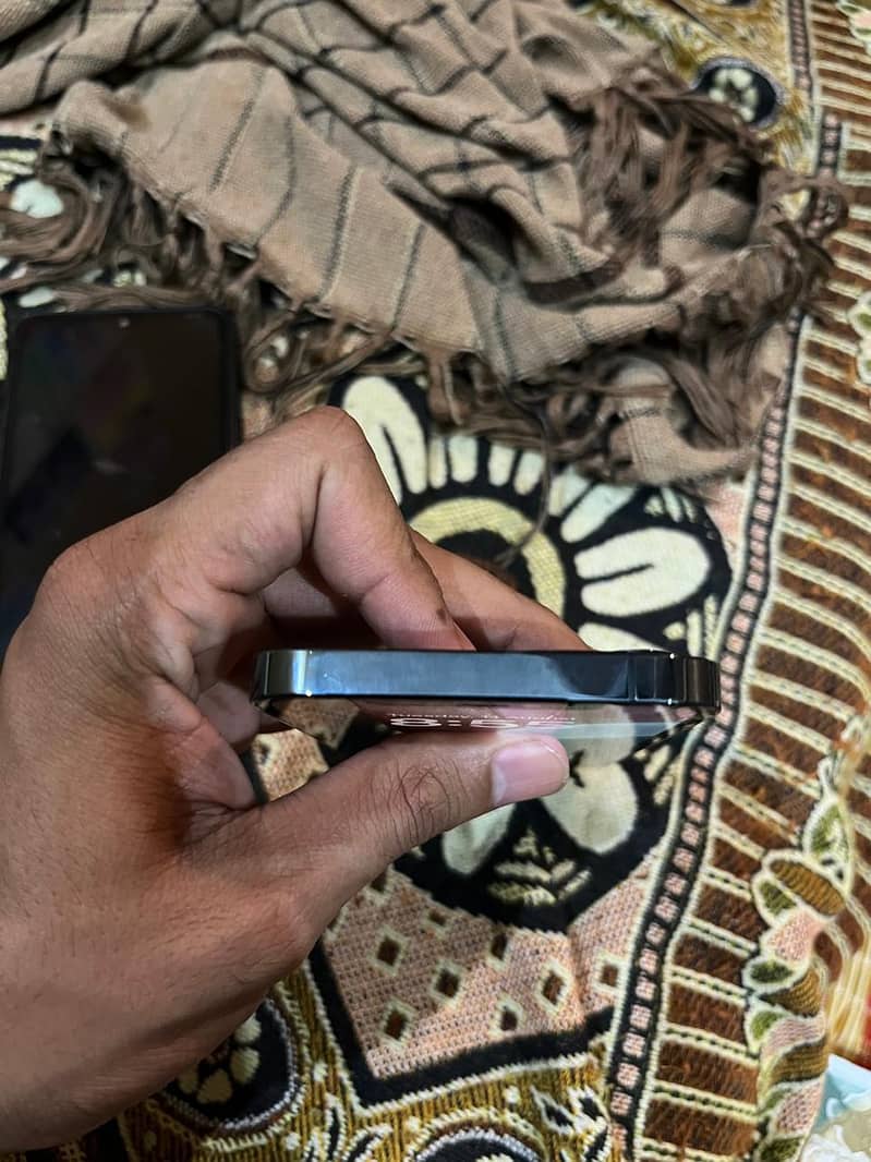 Apple iPhone 12 Pro 2