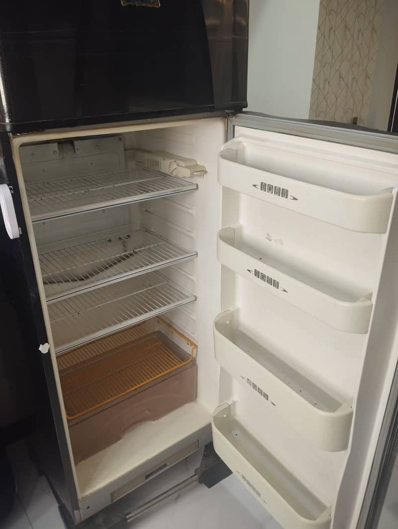 Dawlance Refrigerator 1