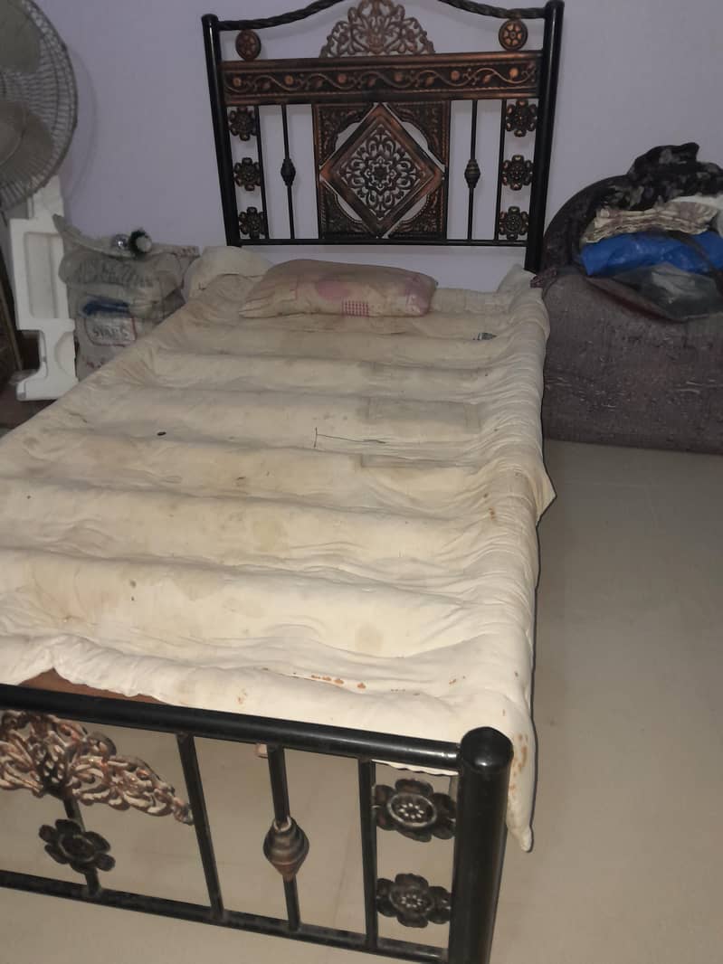 single bed 0
